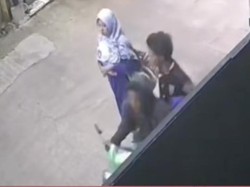 Emak-emak Dijambret hingga Tersungkur di Bekasi, 2 Pelaku Ditangkap
