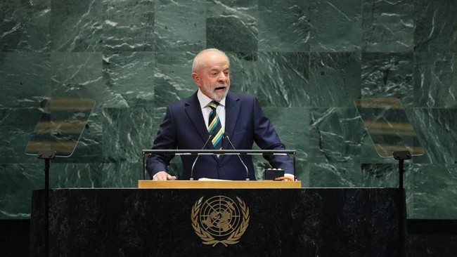 Presiden Brasil Luiz Inacio Lula da Silva mengecam Presiden Donald Trump karena tak mengizinkan Presiden Palestina Mahmoud Abbas datang ke Majelis Umum PBB.