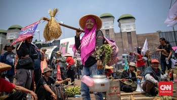 FOTO: Aksi Hari Tani Nasional di Depan DPR dan Sekitar Istana