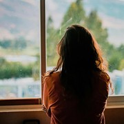 5 Cara Menguatkan Diri Setelah Dikhianati oleh Orang yang Kamu Percaya