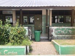 Punya SHM, Warga Segel Sekolah di Lombok Barat