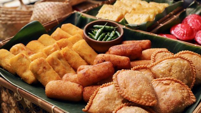 3 Jajanan Pasar yang Mengandung Kolesterol Tinggi, Bunda Suka Jajan yang Ini?
