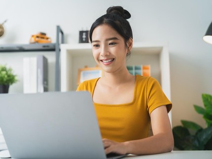 Jam Terbaik Melamar Kerja Lewat E-mail agar Dilirik HRD, Jangan Salah Waktu!