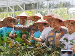Petani di Riau Rayakan Hari Tani Bareng Kapolda di Tabung Harmoni Hijau
