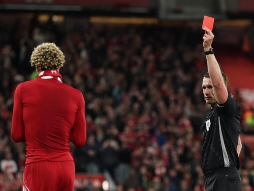 Liverpool Lolos, Selebrasi Buka Baju Ekitike Berujung Kartu Merah