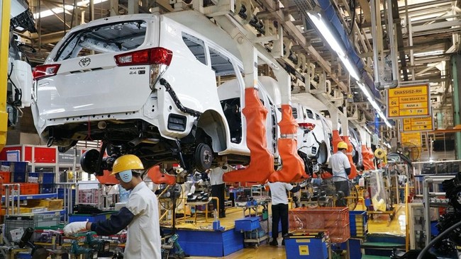Kisah Toyota di Indonesia dimulai dari 1971, memproduksi mobil sejak 1973 dan tahun ini membidik total ekspor 3 juta unit.