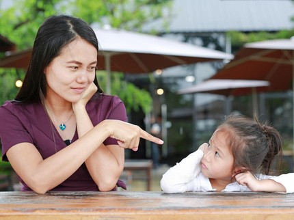 Pola Asuh Populer Ini Ternyata Tak Meredam Tantrum, Psikolog Bagikan Cara Lebih Efektif