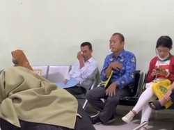 Viral Video Pria Baju Korpri Merokok di Mal Pelayanan Publik Sidoarjo