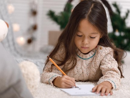 5 Contoh Surat Anak SD untuk Sahabat, Singkat dan Terbaik untuk Tugas Menulis Si Kecil