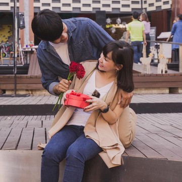 Tak Sekadar Baik, 5 Tanda Pria Berzodiak Libra yang Sedang Jatuh Cinta Padamu