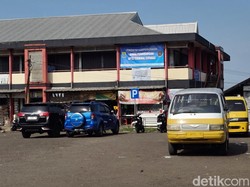 Urai Macet Jalur Puncak, Pemkab Cianjur Fungsikan Terminal Cipanas