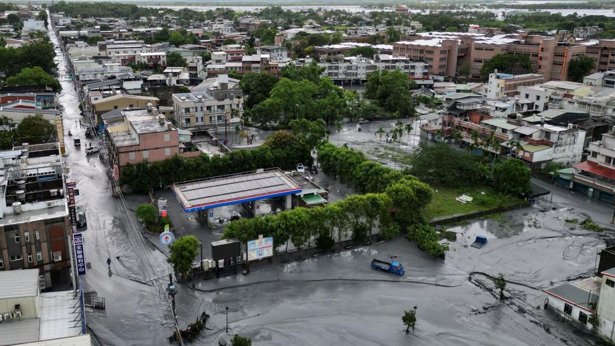 Kemlu Pastikan WNI di Area Terdampak Topan Ragasa Aman