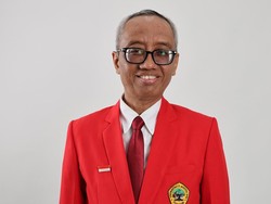 Kisah Harjo Seputro Anak Penjual Ikan Asin Kini Jadi Wakil Rektor Untag