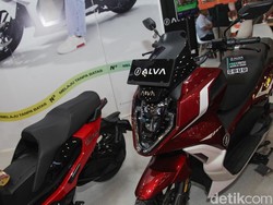 Harga Bensin Makin Mahal, Penjualan Motor Listrik Meroket?