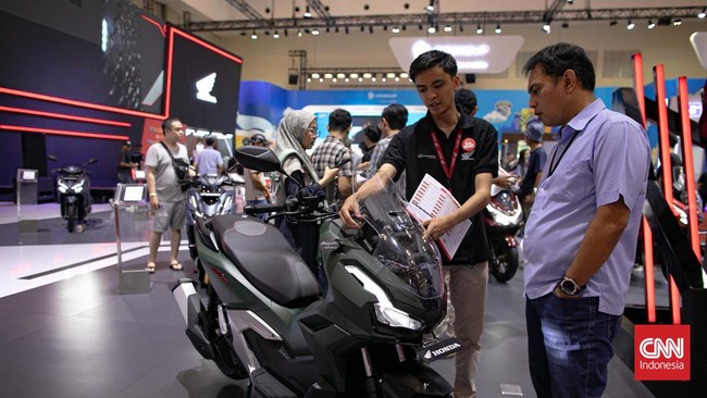 Penjualan motor Honda telah mencapai 4,2 juta unit, sementara total semua merek menurut data AISI sejumlah 5,4 juta unit.