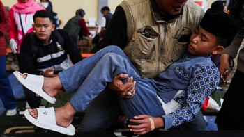 FOTO: Para Siswa Korban Keracunan MBG di Bandung Barat