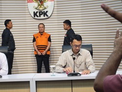 KPK Tahan Penyewa Hotel untuk Hasbi Hasan-Windy Idol Terkait Kasus Suap MA