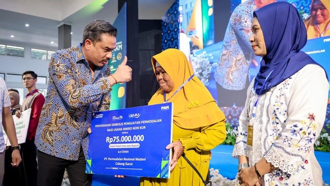 Menteri UMKM Maman Abdurahman meminta para pengusaha UMKM lebih disiplin dalam mengelola keuangan terutama untuk modal usaha.