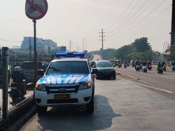 Pemotor Tewas Kecelakaan di Flyover Pesing, Polisi Ingatkan Rambu Larangan