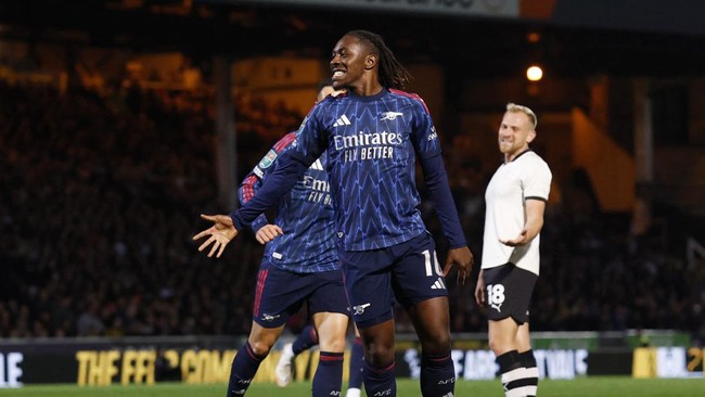 Langkah Arsenal dan Manchester City belum terbendung untuk lolos ke fase selanjutnya di babak ketiga Carabao Cup, Kamis (25/9) dini hari WIB.