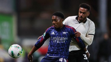 Update Eksklusif Olahraga CNN : MU Dapat Kabar Baik dalam Perburuan Bek Arsenal