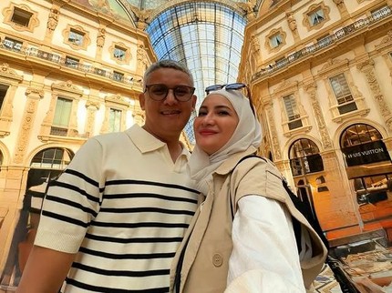 Natalie Sarah dan Suami Habiskan Waktu Bersama di Italia, Intip Potret Romantisnya