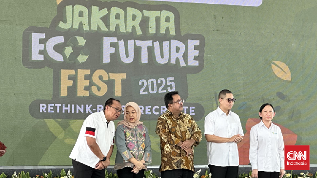 Rano Karno Resmi Buka Jakarta Eco Future Fest 2025 Wakil Gubernur DKI Jakarta Rano Karno resmi membuka acara Jakarta Eco Future Fest (JEFF) 2025 yang digelar di Grove at CibisPark, Jakarta Selatan, Kamis (25/9).