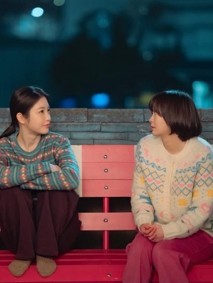 Kim Sang Ho menggarap drakor A Hundred Memories bersama Yang Hee Sung. Drama ini juga diproduksi oleh JTBC dan SLL, dua perusahaan ternama dalam hiburan Korea.