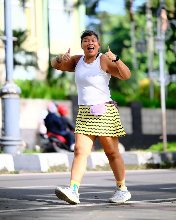 Cara diet Tika Panggabean yang sukses turunkan berat badan lebih dari 25 kg.