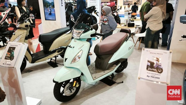 Motor TVS Bisa Dibeli Lebih Murah di IMOS 2025 TVS menawarkan diskon Rp3 juta buat skutik Callisto Intelligo di IMOS 2025.