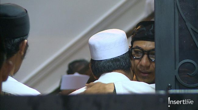 Aji Darmaji dan Sherly Tetap Kuat: 7 Momen Haru Tahlilan Mpok Alpa