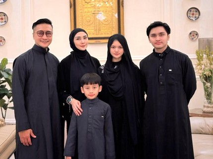 Potret Gavin Anak Fenita Arie yang Kuliah di ITB, Wajahnya Mulai Curi Perhatian Bun