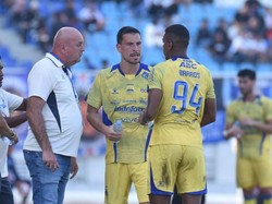 Persib Bandung Fokus Matangkan Taktik Jelang Hadapi PSM Makassar di GBLA