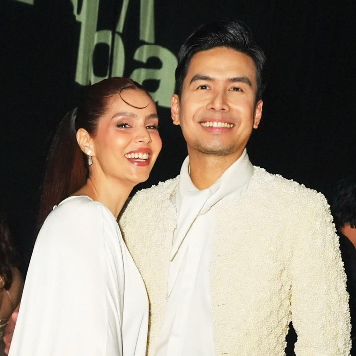 <p>Christian Bautista kerap membagikan momen romantis hingga momen lucu dengan istrinya di media sosial. Dalam berbagai kesempatan, Kat Ramnani juga sering terlihat menemani suaminya menggung atau tampil di sebuah acara. Pasangan ini dikenal harmonis. Rumah tangga keduanya tak pernah diterpa isu miring. (Foto: Instagram @xtianbautista)</p>