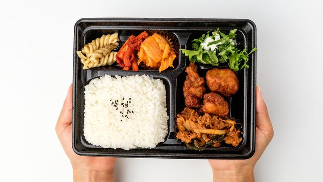 Deretan Dugaan Penyebab Ratusan Siswa Keracunan MBG