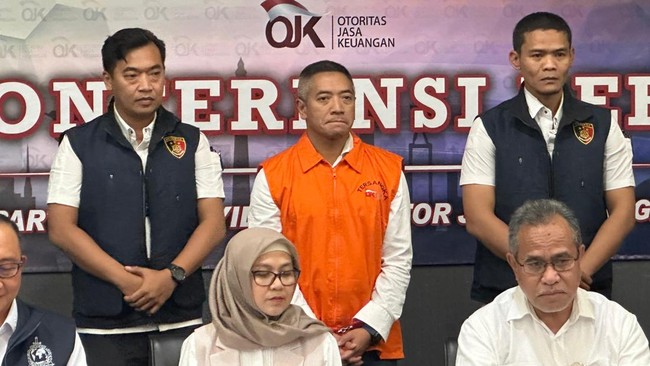 Otoritas Jasa Keuangan (OJK) bersama Polri berhasil memulangkan dan menahan mantan Direktur PT Investree Radhika Jaya (Investree) Adrian Gunadi.