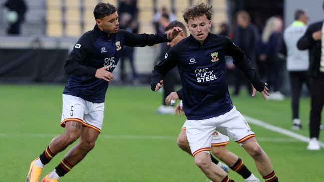Dapat Rapor Hijau Pemain serba bisa Timnas Indonesia, Dean James, mendapatkan rapor hijau dalam duel Go Ahead Eagles vs FCSB di Liga Europa, Kamis (25/9).