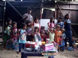Tantangan Iptu Bastian Jadi Guru Warga Adat Bursel: Sempat Ditolak dan Dicurigai