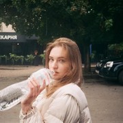 5 Kebiasaan Minum Air Putih yang Ternyata Salah Besar, Hindari!