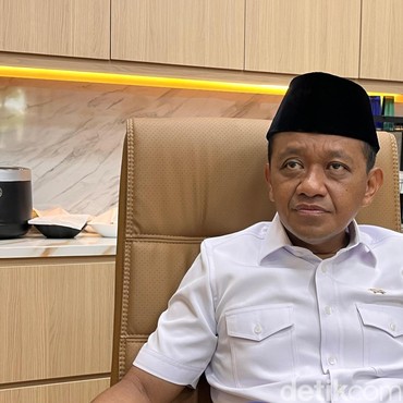 Viral Aksi Colek-colekan Bahlil dan Rosan Saat Prabowo Bahas Tambang Ilegal