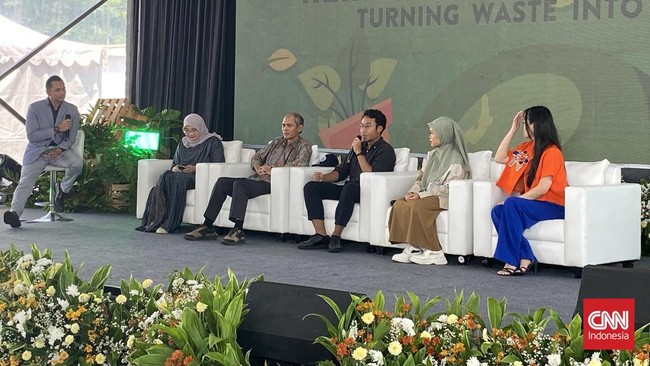Pendiri organisasi nirlaba EwasteRJ menyoroti permasalahan sampah elektronik yang kerap terabaikan.