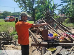 Material Bangunan Lapuk, Rumah Lansia di Jembrana Ambruk