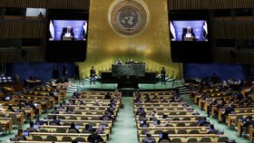 FOTO: Presiden Palestina Pidato Daring di PBB usai 'Diboikot' Trump