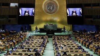 FOTO: Presiden Palestina Pidato Daring di PBB usai 'Diboikot' Trump