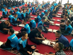 Saat Makan Bergizi Gratis Jadi Berkah untuk Santri Ponpes Assuruur