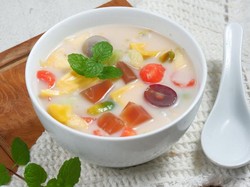 Resep Es Buah Jelly yang Manis Segar Pelepas Dahaga