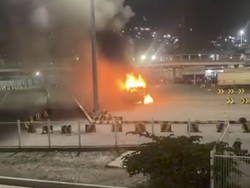 Truk Ekspedisi Terbakar di Pelabuhan Merak