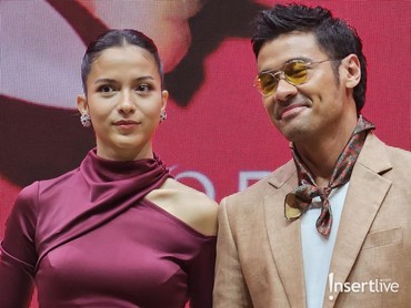 img-title Begini Aroma Tubuh Putri Marino dan Chicco Jerikho