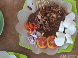 Sate Madura Bang Lesap, Hidden Gem Palembang yang Tak Pernah Sepi Ojol