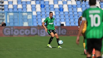 Berita Olahraga Terkini CNN Sport : Rapor Diaspora: Jay Idzes Mentereng, Verdonk dan Dean James Apes